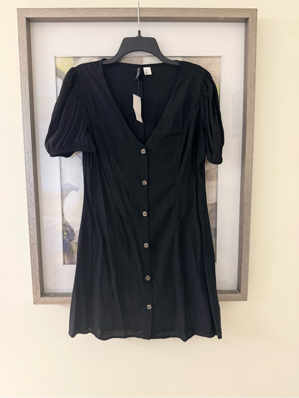 H&M Black V-Neck Button-Front Puff Sleeve Dress